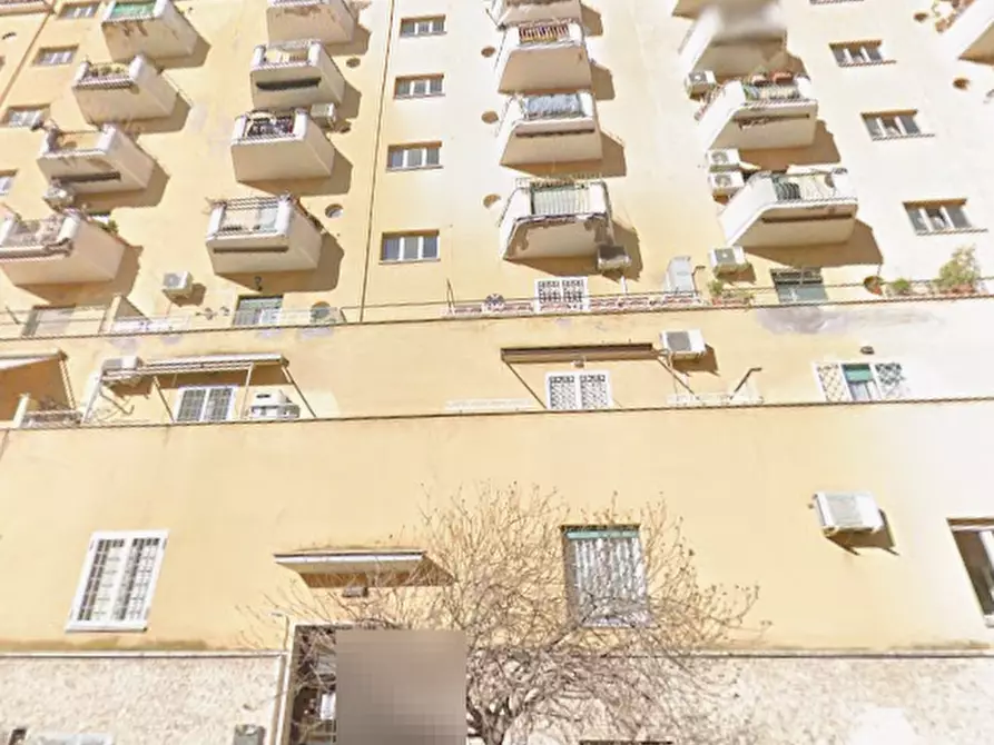 Immagine 3 di Appartamento in vendita  in Via Giuseppe Arimondi a Roma