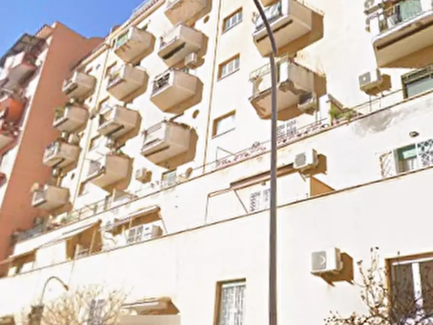 Immagine 4 di Appartamento in vendita  in Via Giuseppe Arimondi a Roma