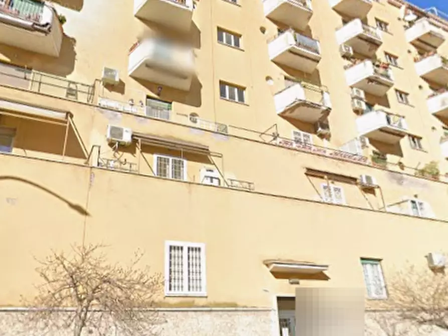 Immagine 7 di Appartamento in vendita  in Via Giuseppe Arimondi a Roma