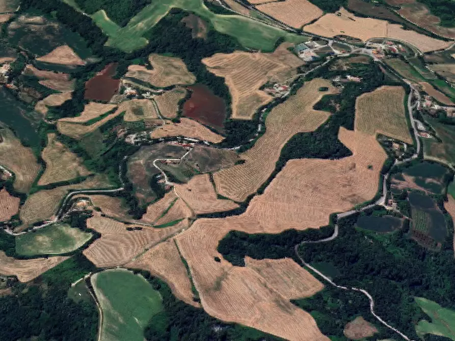 Immagine 15 di Magazzino in vendita  in Località Monteguiduccio a Montefelcino
