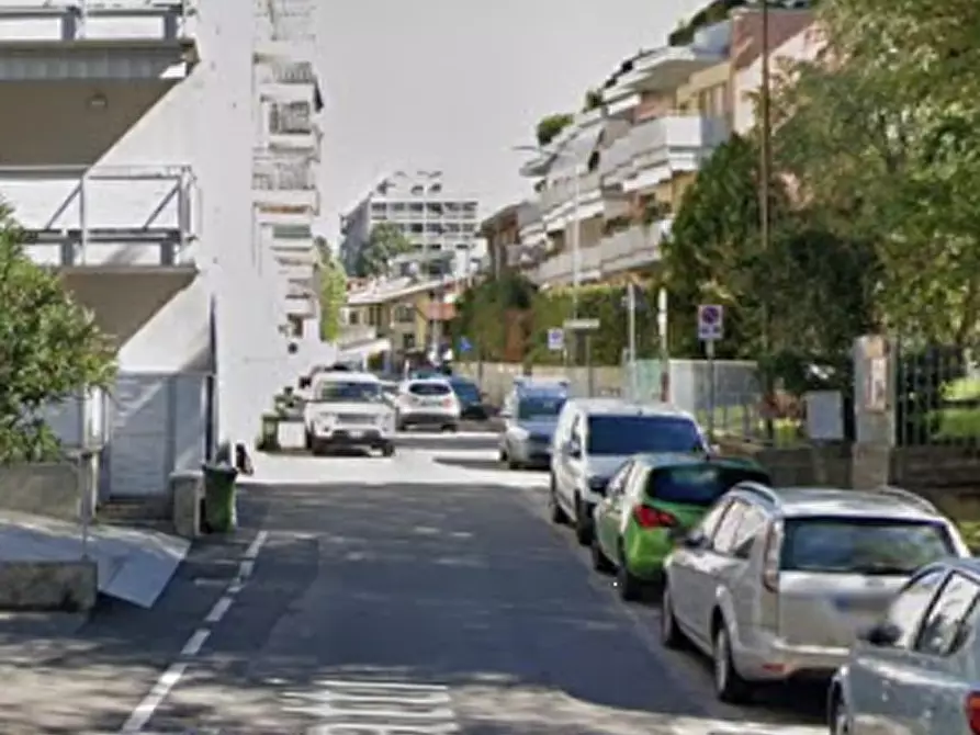 Immagine 12 di Appartamento in vendita  in Via Buratti a Bergamo