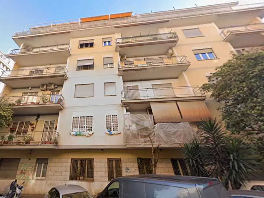 Immagine 8 di Appartamento in vendita  in Via Raimondo Montecuccoli a Roma