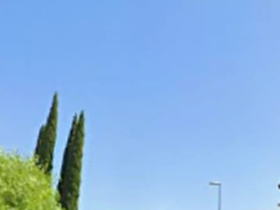 Immagine 4 di Appartamento in vendita  in Via Francesco Salvolini a Roma