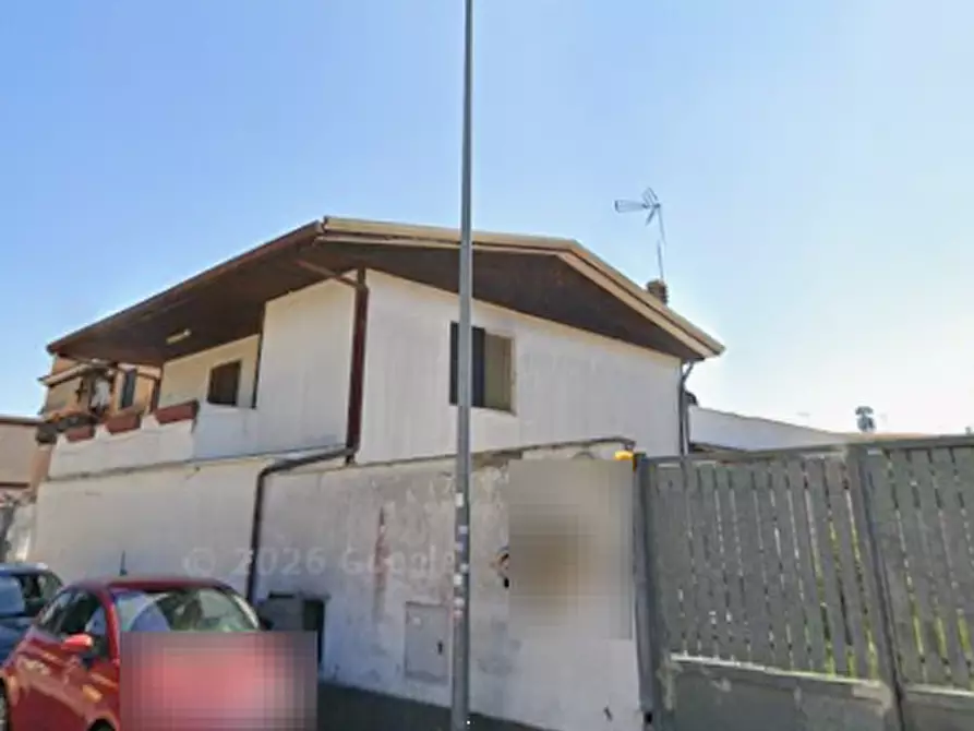 Immagine 7 di Appartamento in vendita  in Via Francesco Salvolini a Roma