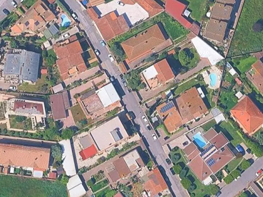 Immagine 12 di Appartamento in vendita  in Via Francesco Salvolini a Roma