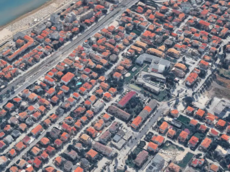 Immagine 10 di Appartamento in vendita  in Via Panzini a Mondolfo