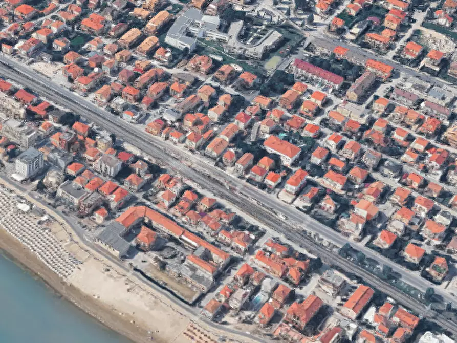 Immagine 13 di Appartamento in vendita  in Via Panzini a Mondolfo