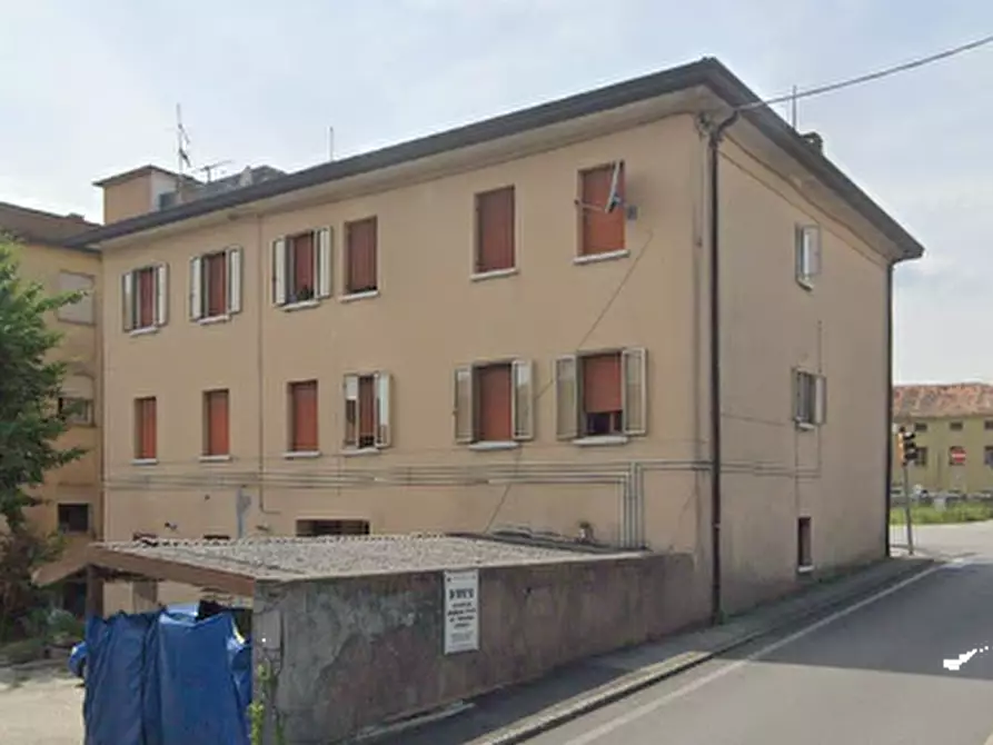 Immagine 2 di Appartamento in vendita  in Via Mezzavia 105 a Due Carrare