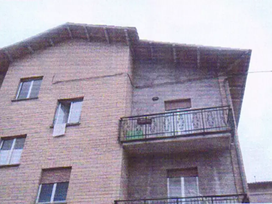 Immagine 1 di Appartamento in vendita  in Frazione Casamorcia a Gubbio