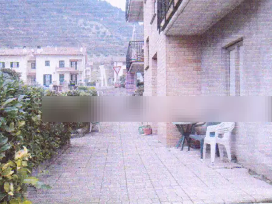 Immagine 2 di Appartamento in vendita  in Frazione Casamorcia a Gubbio