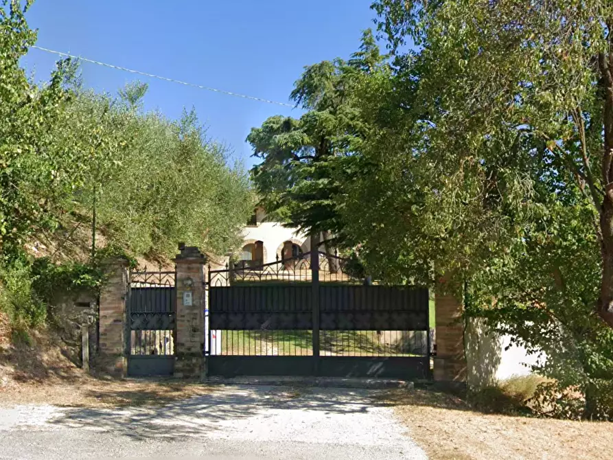 Immagine 15 di Villa in vendita  in SP319 a Magione