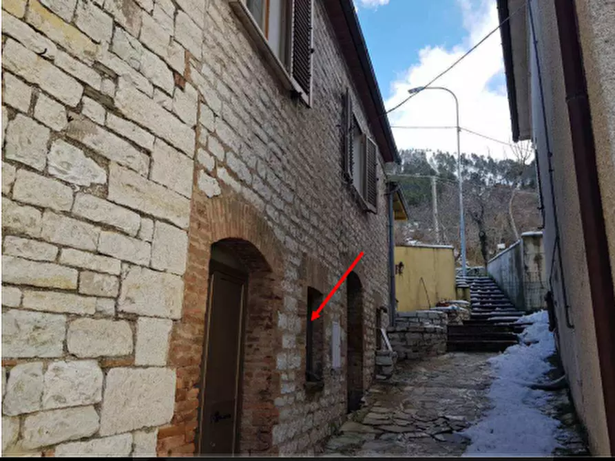 Immagine 1 di Appartamento in vendita  in Via Martiri della Resistenza a Scheggia E Pascelupo