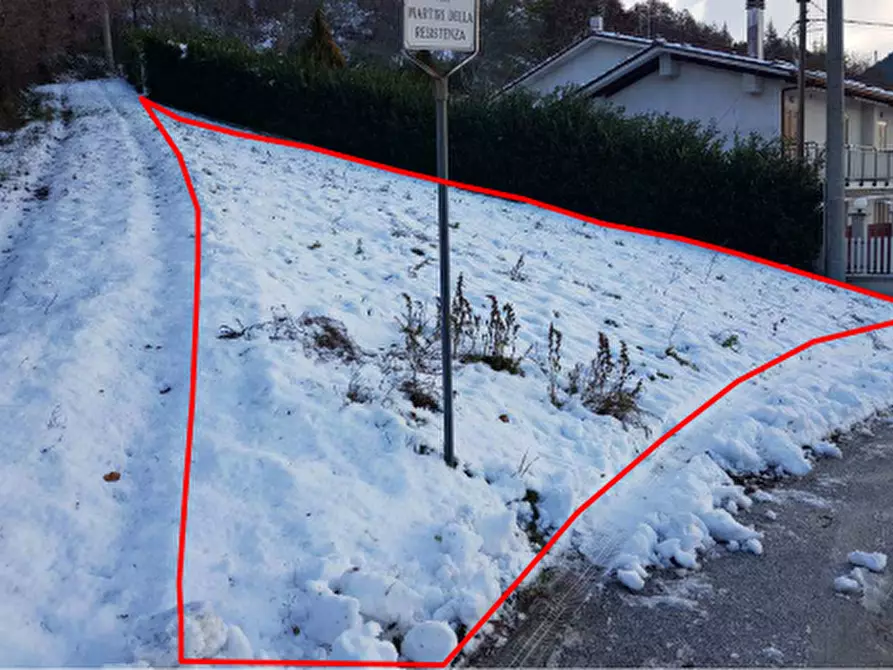 Immagine 11 di Appartamento in vendita  in Via Martiri della Resistenza a Scheggia E Pascelupo