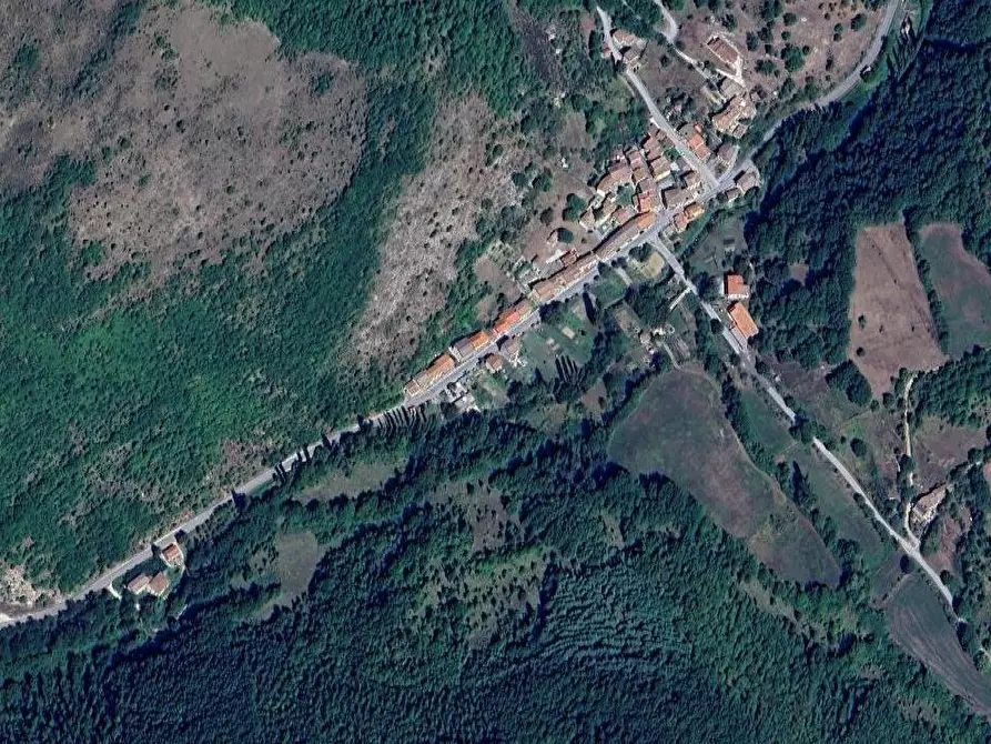 Immagine 25 di Appartamento in vendita  in Via Martiri della Resistenza a Scheggia E Pascelupo