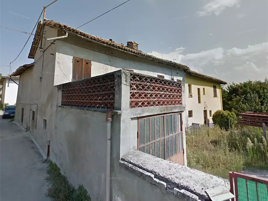 Immagine 5 di Casa indipendente in vendita  in Via Olmo a Castagnole Delle Lanze