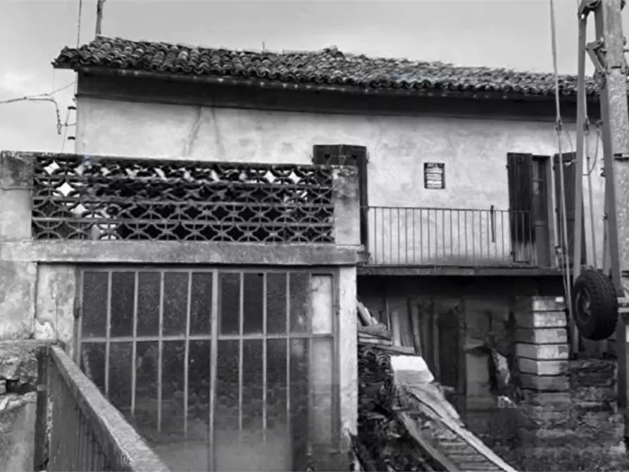 Immagine 8 di Casa indipendente in vendita  in Via Olmo a Castagnole Delle Lanze