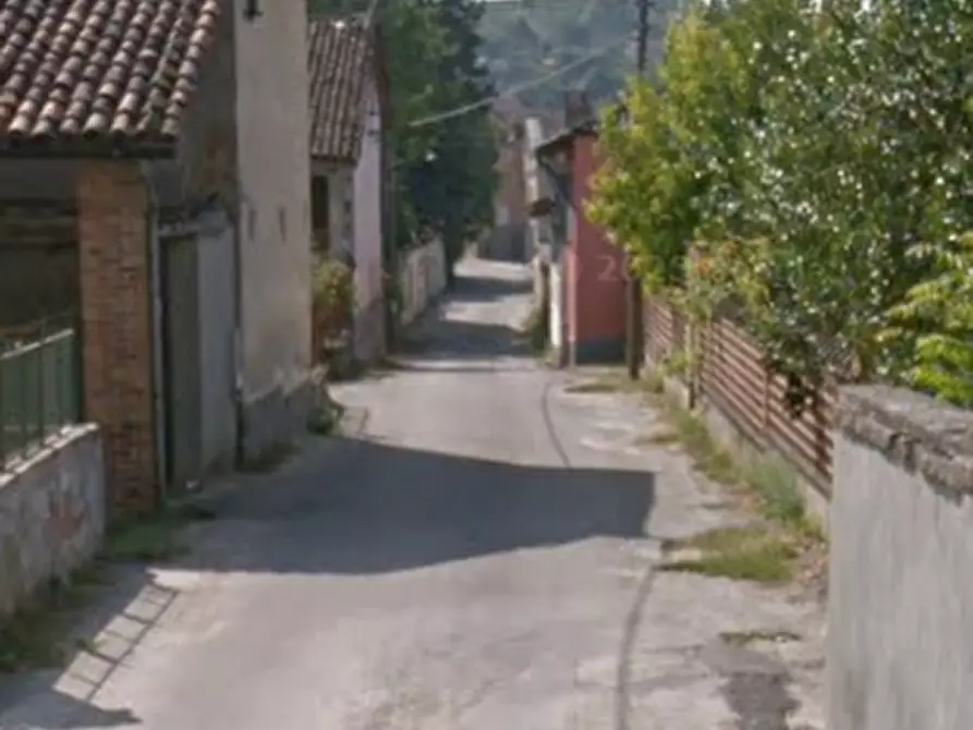 Immagine 15 di Casa indipendente in vendita  in Via Olmo a Castagnole Delle Lanze