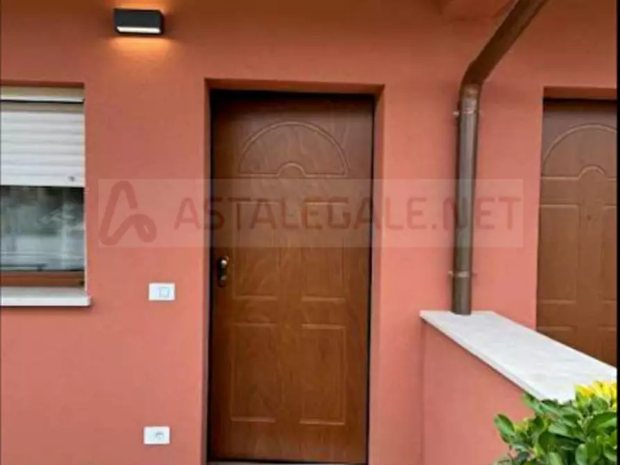 Immagine 10 di Appartamento in vendita  in Via Luigi Longo a Panicale