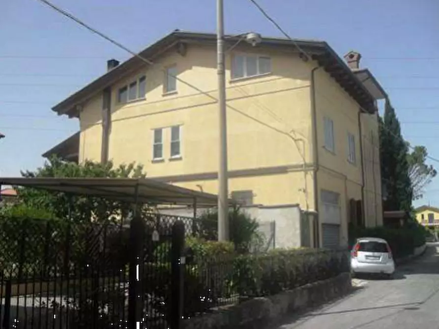 Immagine 4 di Appartamento in vendita  in Via Giordano Bruno a Gualdo Tadino