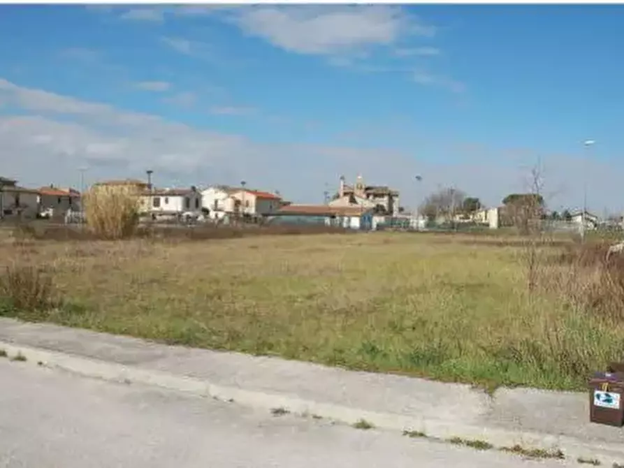 Immagine 6 di Terreno edificabile in vendita  in Via Maceratola  a Foligno