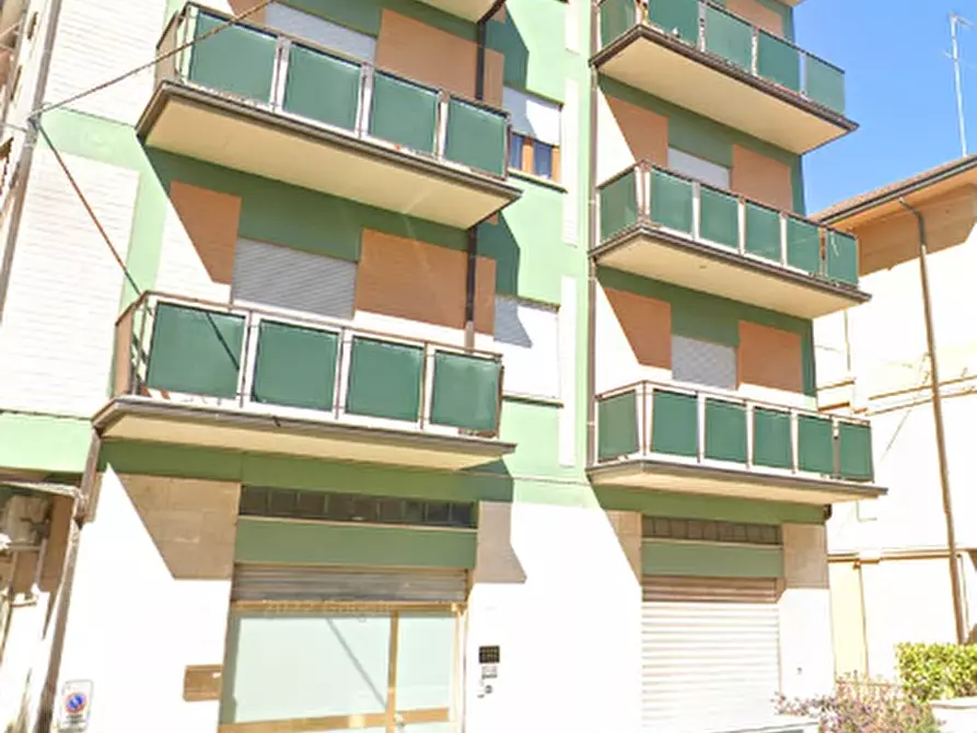 Immagine 8 di Ufficio in vendita  in Via Palestro  a Porto Sant'elpidio