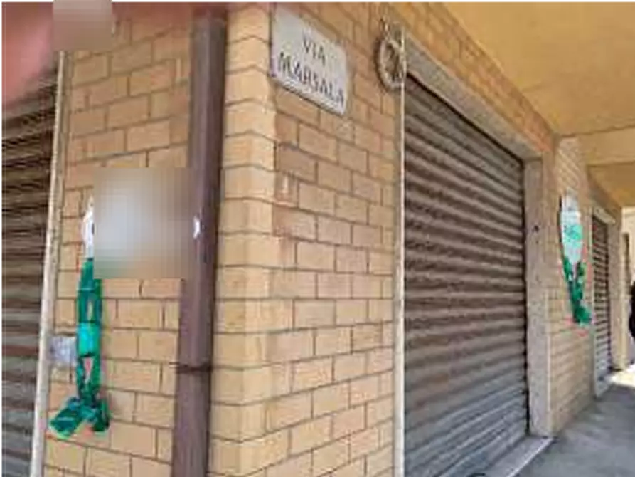 Immagine 2 di Negozio in vendita  in Via Teano a Sant'elpidio A Mare
