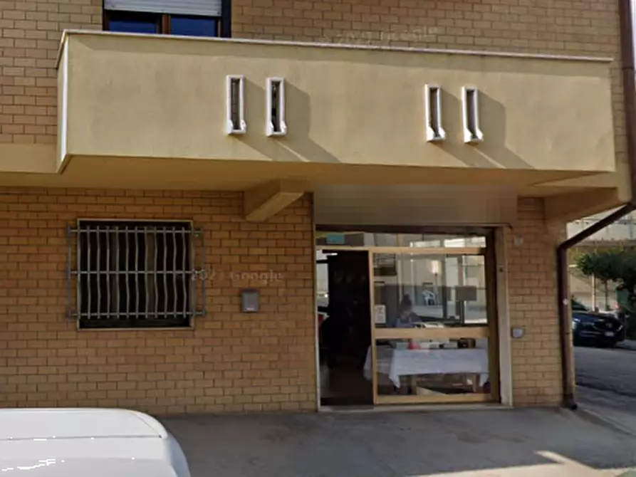 Immagine 4 di Negozio in vendita  in Via Teano a Sant'elpidio A Mare