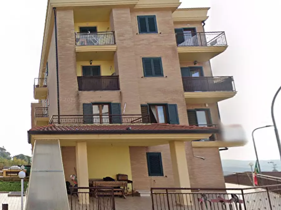 Immagine 4 di Magazzino in vendita  in Via della resistenza a Montegranaro