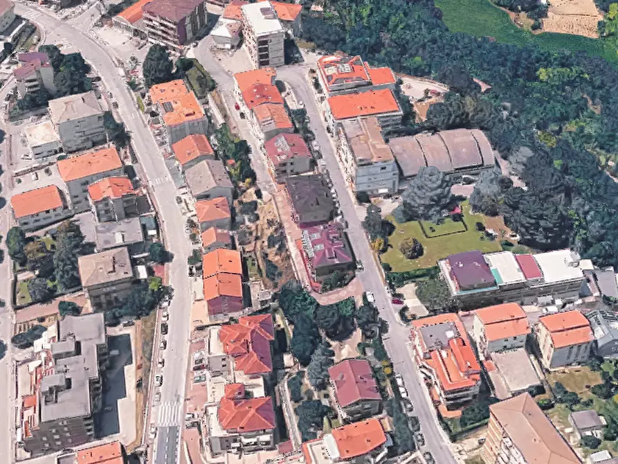 Immagine 8 di Laboratorio in vendita  in Via Lombardia  a Sant'elpidio A Mare