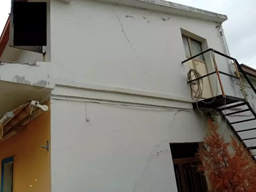 Immagine 1 di Rustico / casale in vendita  in Localita' San Biase a Guardiagrele