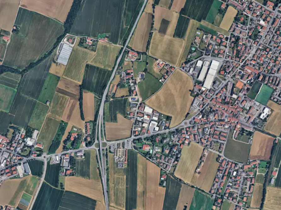 Immagine 4 di Garage in vendita  in Via Taranto a Palazzolo Sull'oglio