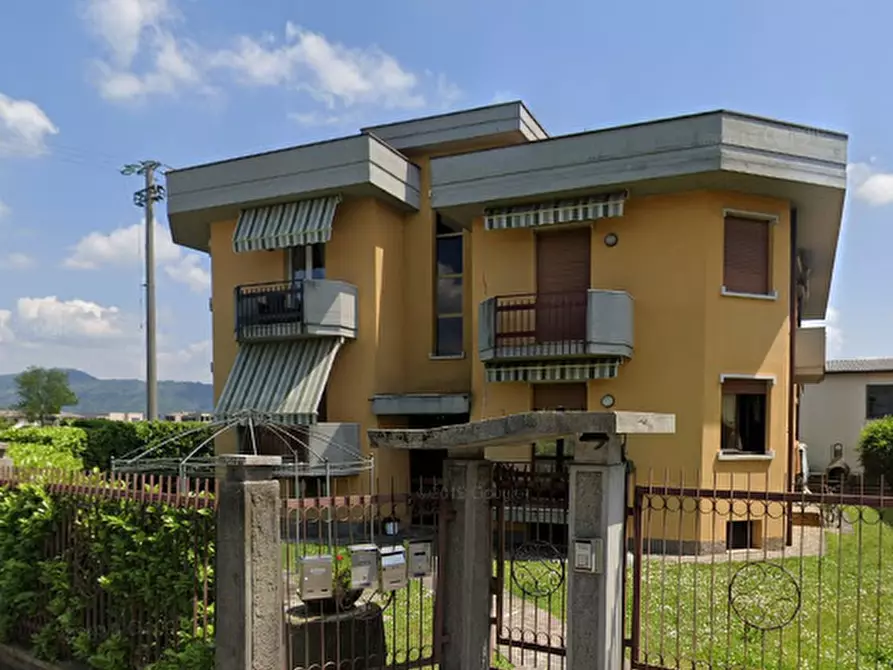 Immagine 7 di Appartamento in vendita  in Via Bari a Palazzolo Sull'oglio