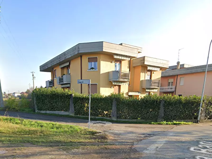 Immagine 5 di Appartamento in vendita  in Via Taranto a Palazzolo Sull'oglio