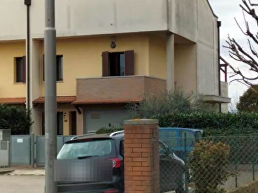Immagine 9 di Casa indipendente in vendita  in Via Ortali a Forli'