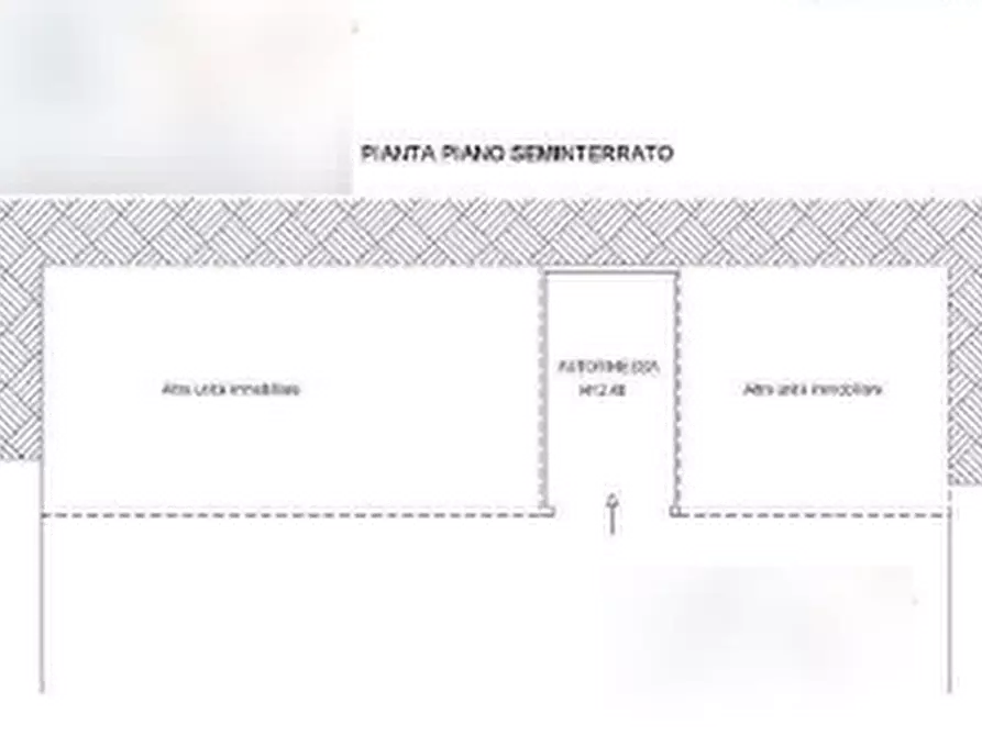 Immagine 7 di Garage in vendita  in Strada Gherzi a Canelli