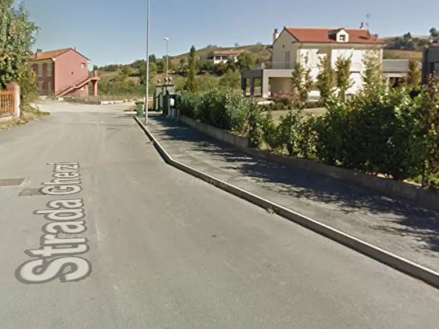 Immagine 3 di Garage in vendita  in Strada Gherzi a Canelli