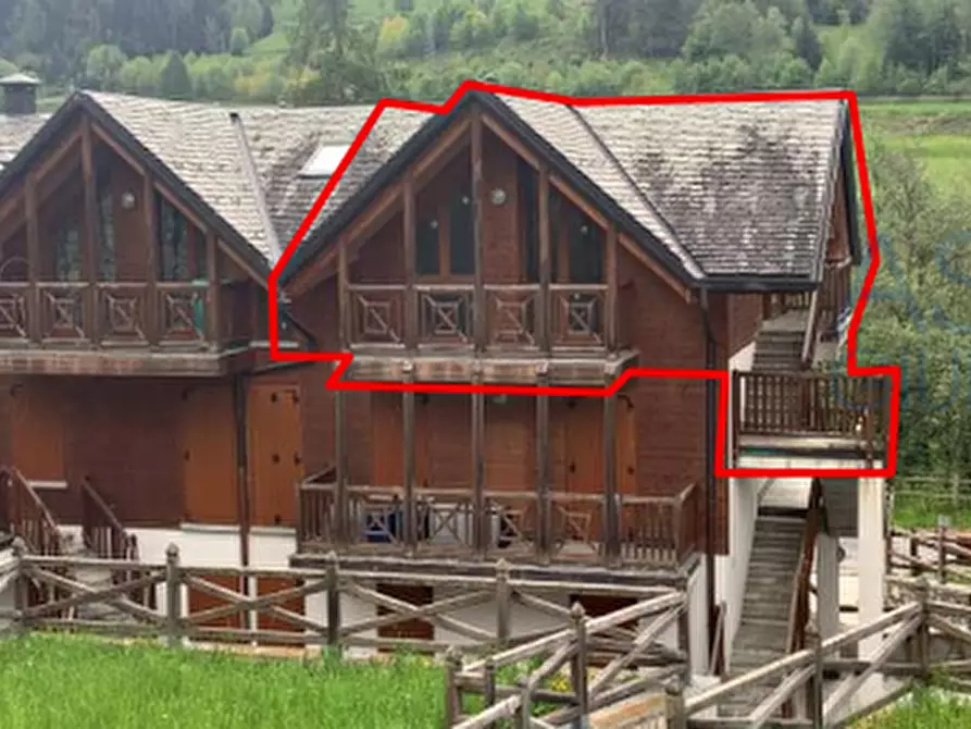 Immagine 1 di Appartamento in vendita  in Via Ettore Calvelli a Ponte Di Legno