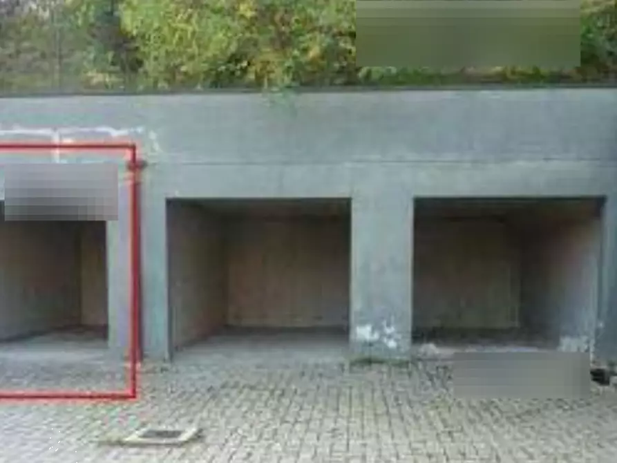 Immagine 1 di Garage in vendita  in Strada Gherzi a Canelli