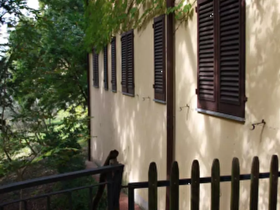 Immagine 20 di Stabile in vendita  in Via Montelfi a Figline Valdarno