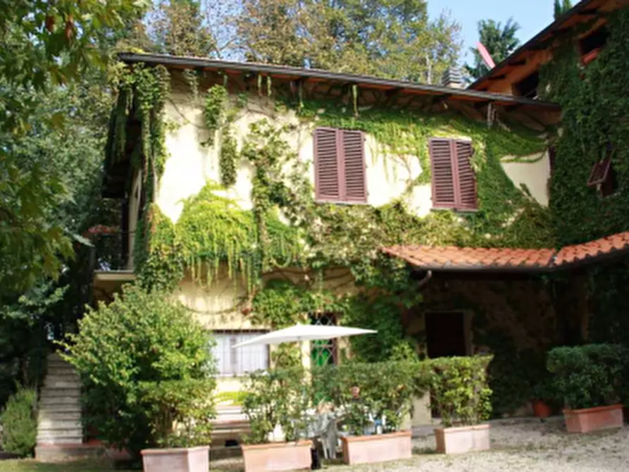 Immagine 3 di Stabile in vendita  in Via Montelfi a Figline Valdarno