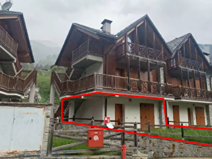 Immagine 2 di Appartamento in vendita  in Via Ettore Calvelli a Ponte Di Legno