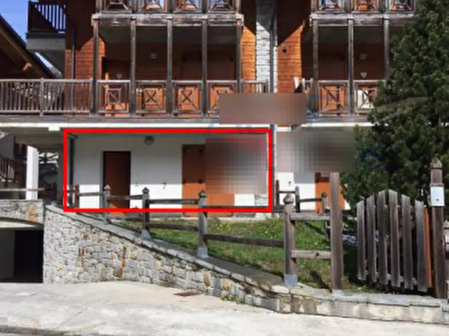 Immagine 3 di Appartamento in vendita  in Via Ettore Calvelli a Ponte Di Legno