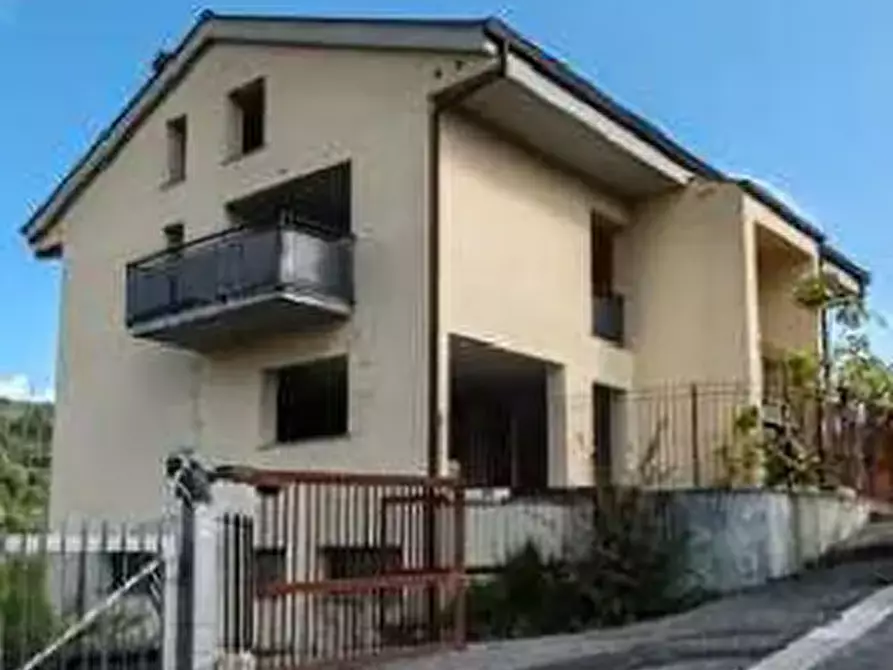Immagine 2 di Magazzino in vendita  in Via del Vicano a Pelago