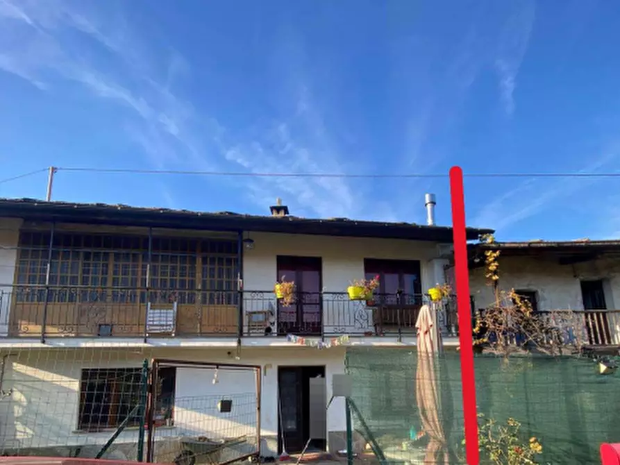 Immagine 1 di Porzione di casa in vendita  in Via Serra  a Bagnolo Piemonte