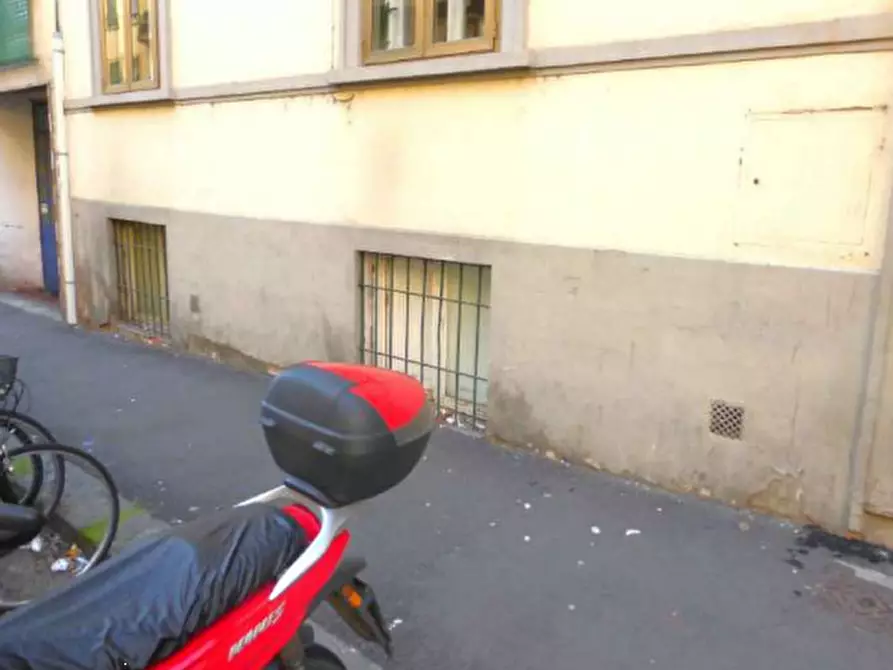 Immagine 3 di Magazzino in vendita  in Via Mario Roselli Cecconi a Firenze