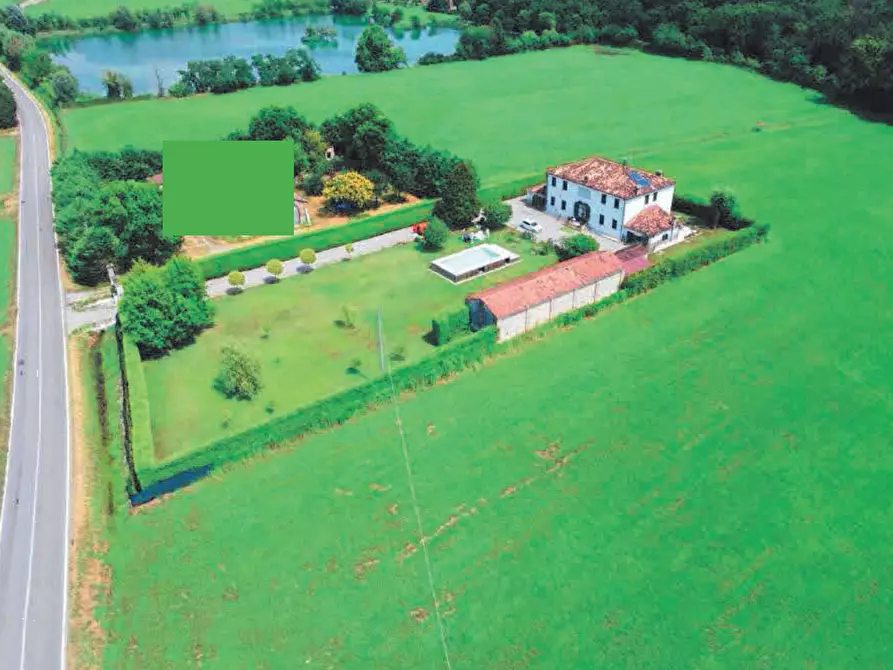 Immagine 3 di Villa in vendita  in Strada Soave a Marmirolo