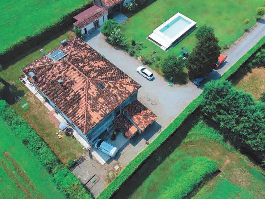 Immagine 6 di Villa in vendita  in Strada Soave a Marmirolo