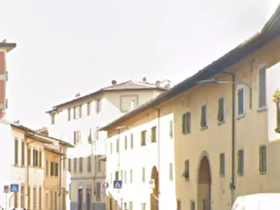 Immagine 9 di Appartamento in vendita  in Via delle Panche a Firenze
