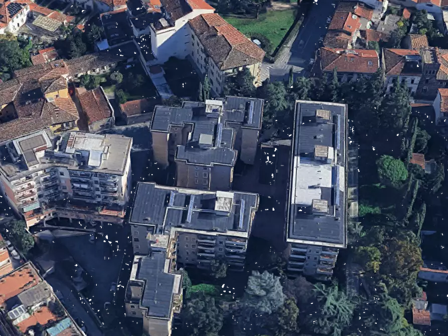 Immagine 14 di Appartamento in vendita  in Via delle Panche a Firenze