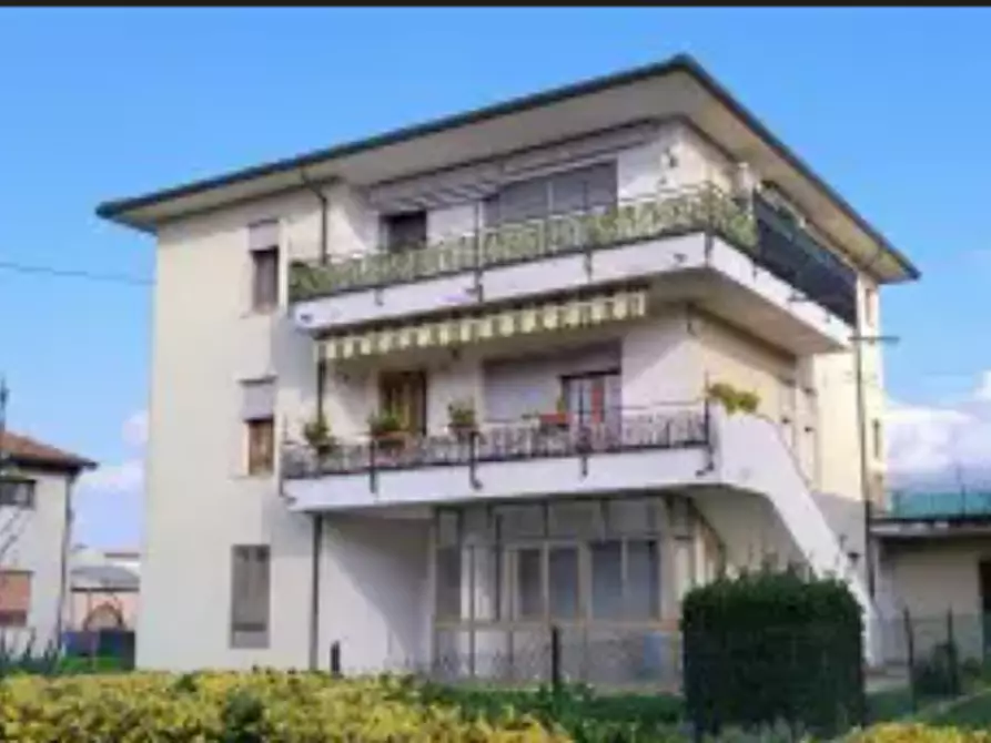 Immagine 5 di Appartamento in vendita  in Via Rigoletto a Castegnero